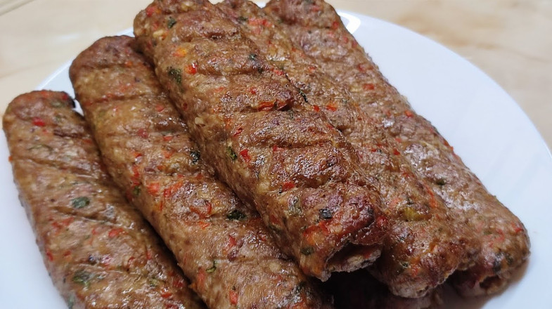 Кебаб який тане в роті соковитий і ароматний східний рецепт
